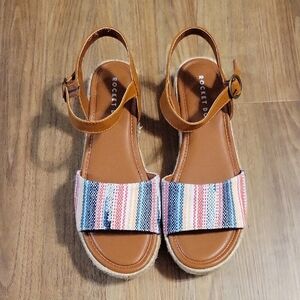 Rocket Dog Brown and Pink Sandals with Striped Design